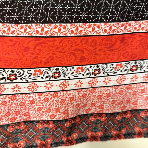 Torrid Women’s Sleeveless Black Pattern w/ Stripes Bottom Top Size 2X - Picture 5 of 6